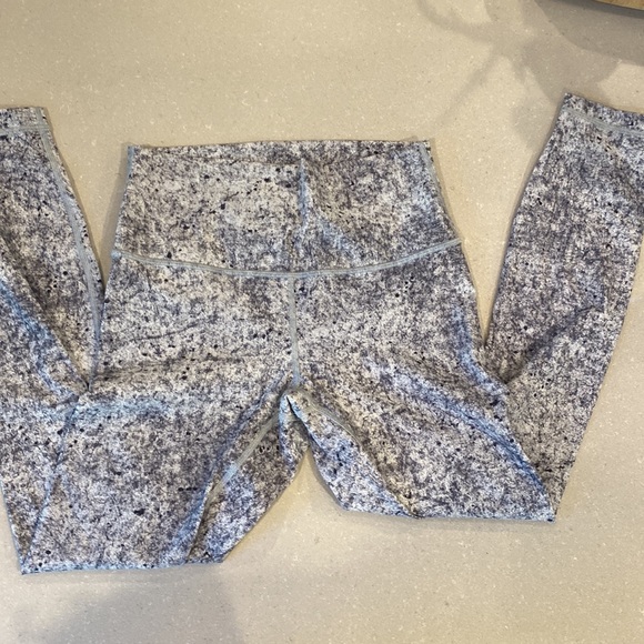 Lululemon Leggings - Picture 2 of 7